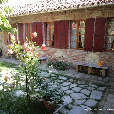 La Corte Del Castello Bed & Breakfast *