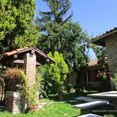 La Corte Del Castello לינה וארוחת בוקר