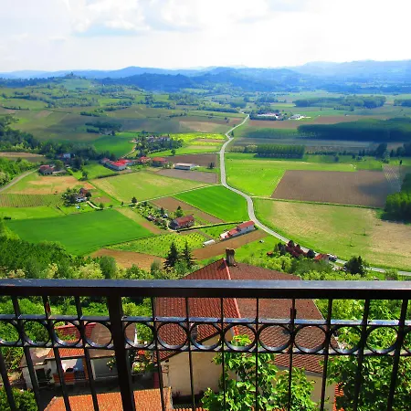 La Corte Del Castello Bed & Breakfast *